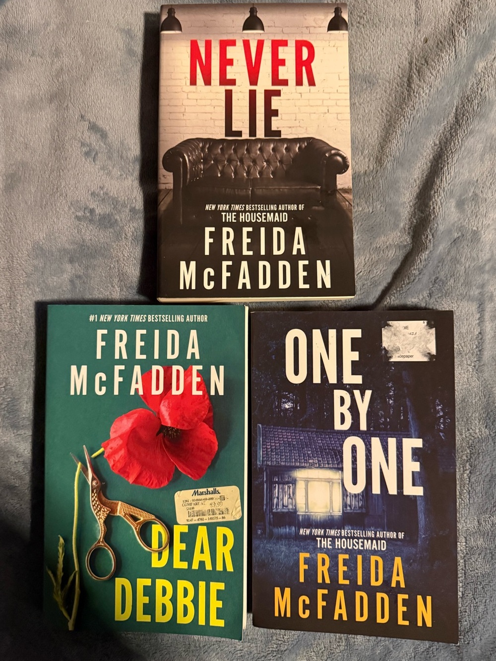 📚FREIDA MCFADDEN~3 lg Paperback Bundle!